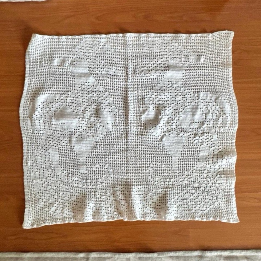 Filet Crochet Block Piece Bird Peacock Motif